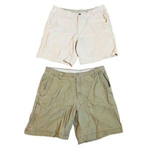 Columbia men's Utility Cargo Shorts Omni Shield Outdoor Green Beige 38 Lot of 2